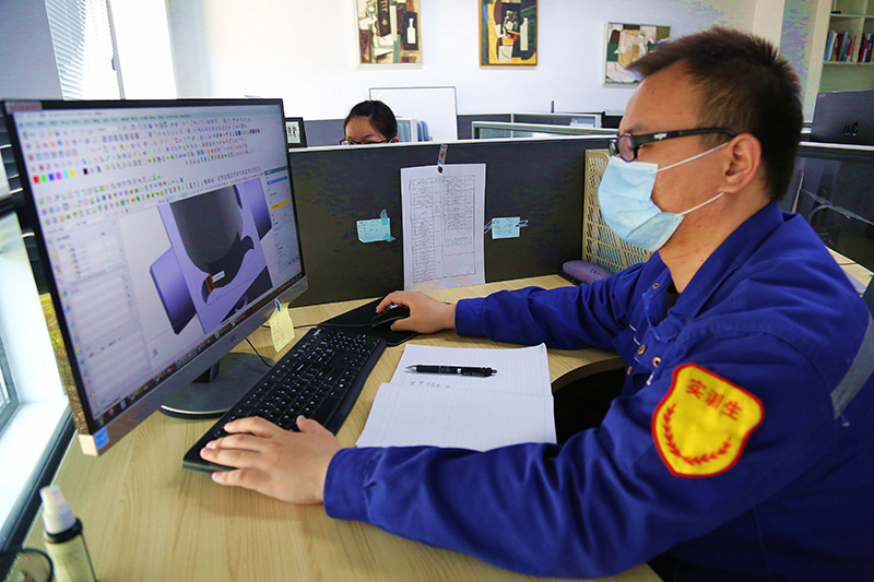 “四方联动”精准培养制造产业新秀