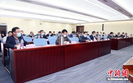 江苏18家企业发出《成品油提质增效倡议书》