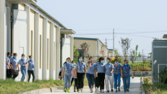 新疆呼图壁：多措并举助力企业复工复产