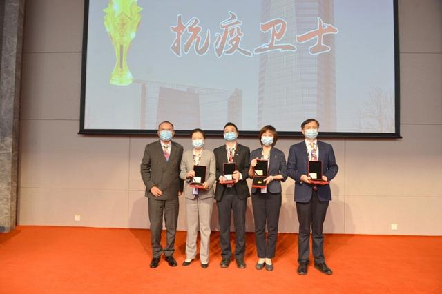 7000名员工无一感染，逆势增长25.3！这家企业究竟