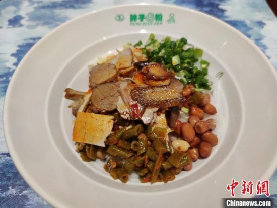 38年历史的永州胖子卤粉。受访者供图