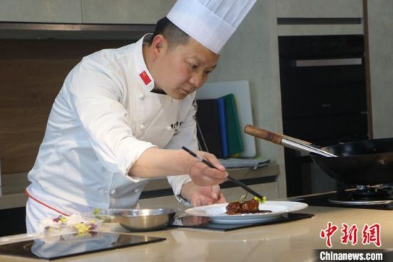 徽菜大师尹亲林：风雨后餐饮业将现彩虹