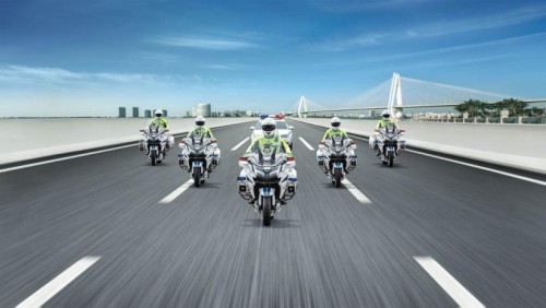 国产首款公升级警用摩托全球首发，春风动力再