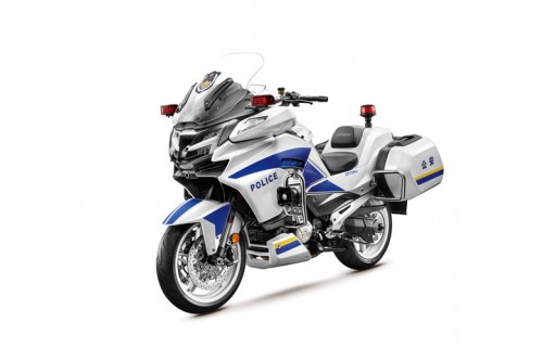 国产首款公升级警用摩托全球首发，春风动力再