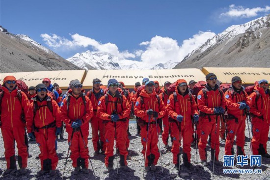 新闻分析：为珠峰“量身高”一定要人登顶测量吗？