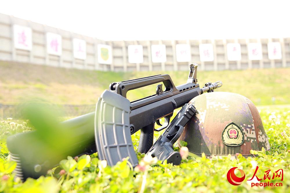 圖為春暖花開練兵正當時。