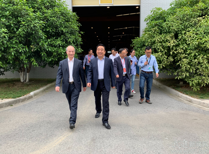 省直单位全国人大代表视察新誉集团