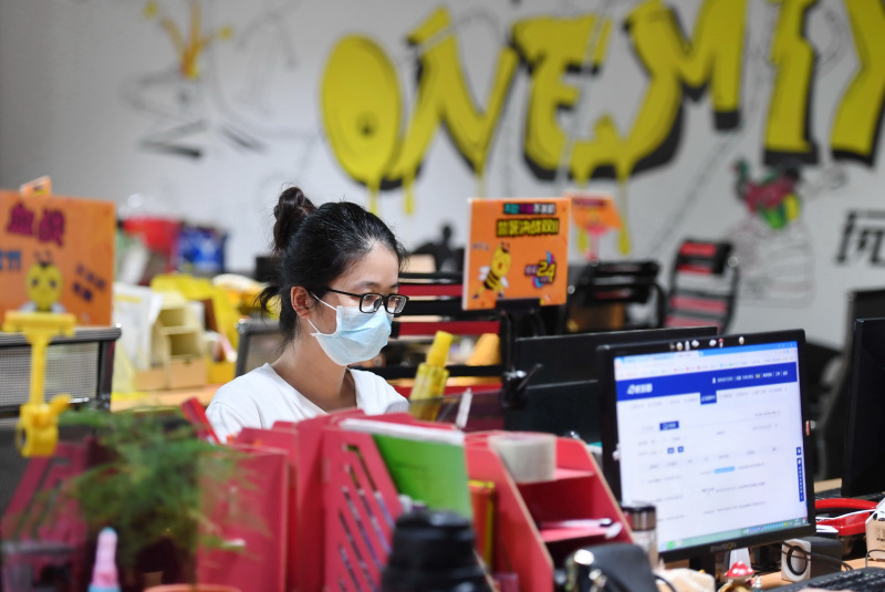 福建莆田：促进电商产业转型升级实现产业逆势