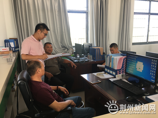 勇于向下扎根 方能向上生长——记岑河镇沙口村2019届选调生肖扬