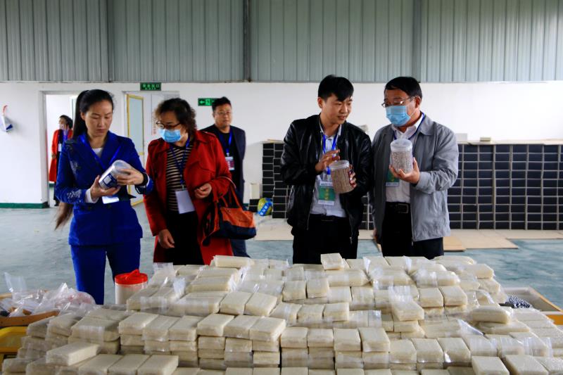 黄泛区农场:举办首届富硒产品观摩会