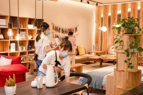 顺联家居汇·北区直播首秀引爆五一黄金周，20万