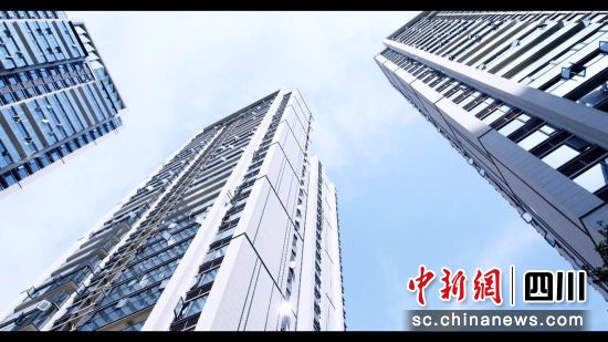 首开龙湖·天璞实拍图 首开龙湖·天璞实拍图