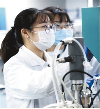 rmrb2020051216p7_b.jpg 助力复工复产,全国职业院校积极贡献力量