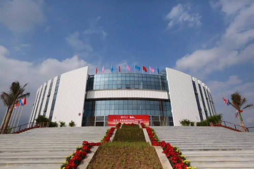 不断践行大爱 史维学坚持慈善公益