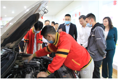 德阳市教育局考察团到广元职高考察交流