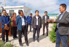 拓巍峰调研工业旅游发展和农业主题公园建设工