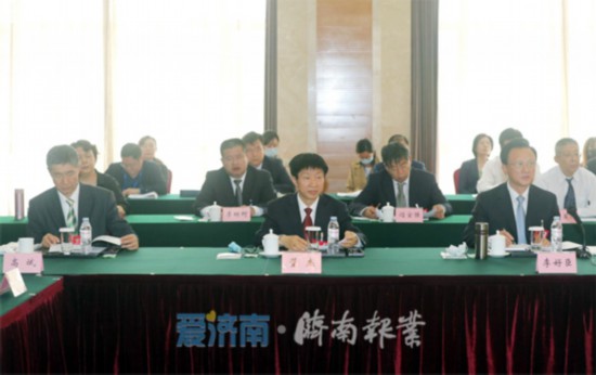 孙述涛与政协委员就“科技创新”专题共同讨论政府工作报告雷杰参加