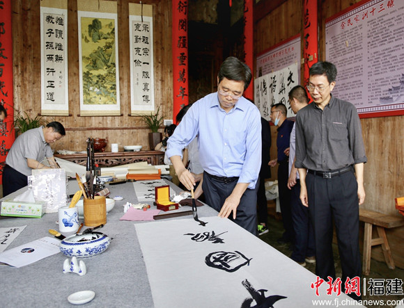 福建省政协书画院宁德调研：书画创作交流 送文化下乡