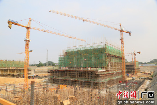 柳州北部生态新区前景可观：智能电网机器人及