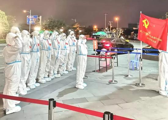 三个“在一线”做好“两手抓” 湖里区经验做法在全市交流