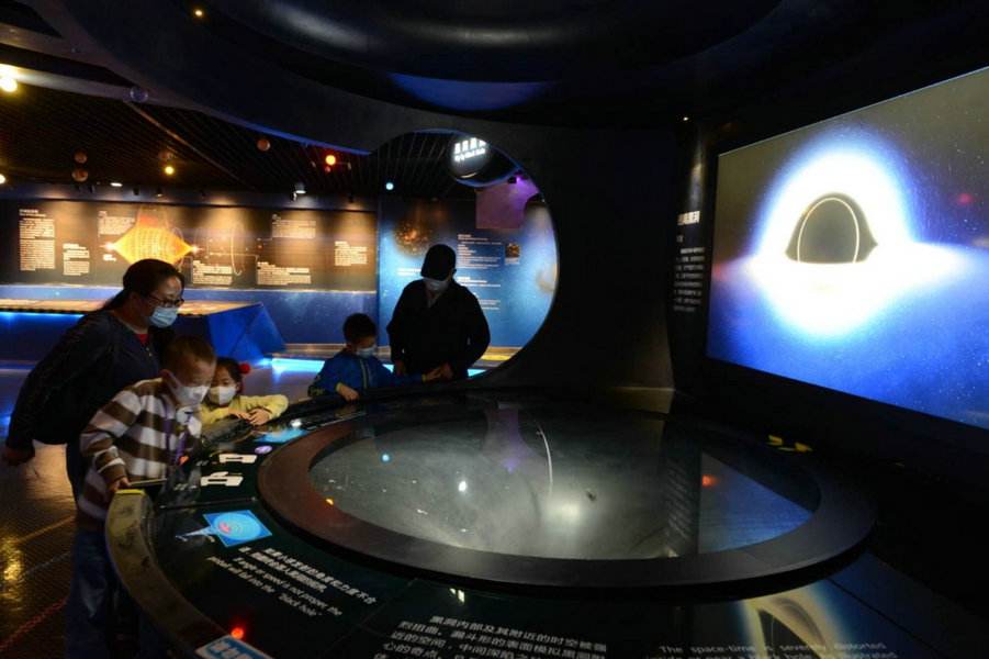 北京天文馆今日恢复开放，每日预约限额1600人