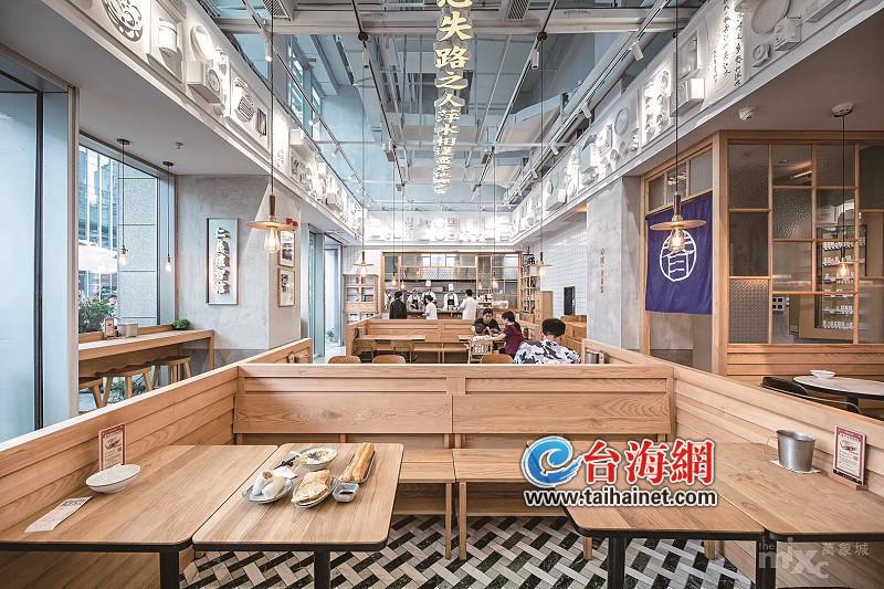 吃播送优惠、线上推特价、升级菜品菜单…… 厦餐饮企业玩起新花样