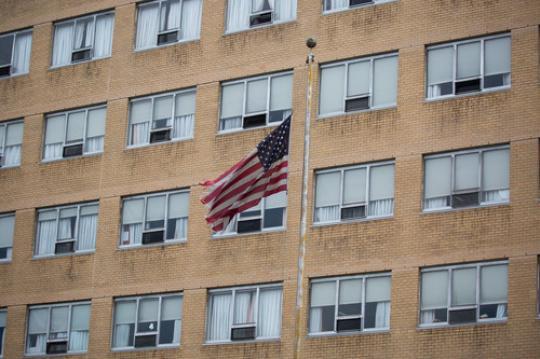 痛心！美国三分之一新冠死亡病例竟出现在这里