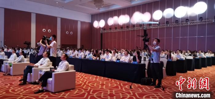 全球人才“近悦远来” 嘉兴拟撬动1000亿元产业基金招才引智