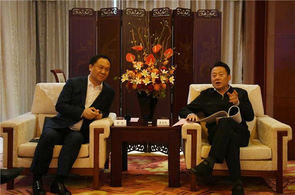 安徽省委常委虞爱华与一下科技CEO韩坤就线上文