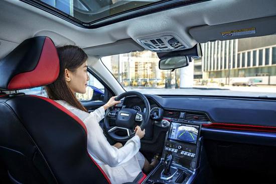 有颜有料 钜惠加码 哈弗H4成时尚新宠