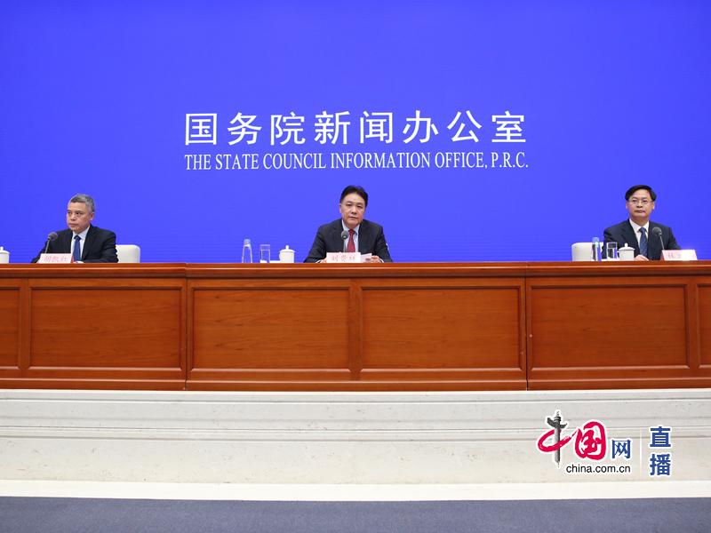 国务院新闻办就依法妥善审理涉新冠肺炎疫情民