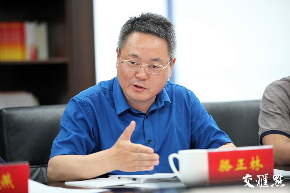 江苏省记协召开媒体座谈会 学习交流新修订的《