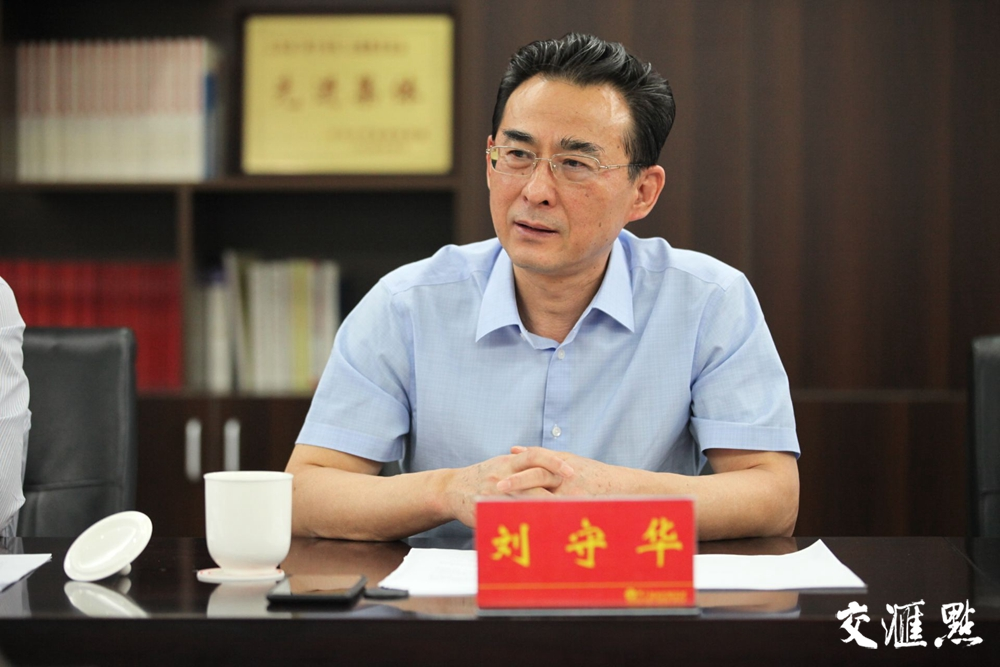 江苏省记协召开媒体座谈会 学习交流新修订的《