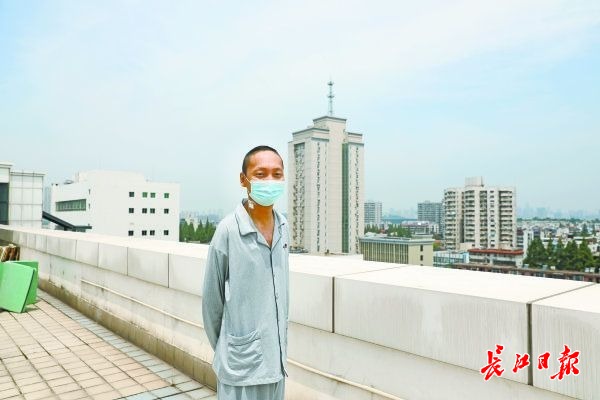 来汉等待换肾期间患新冠肺炎，生命奇迹！5个月