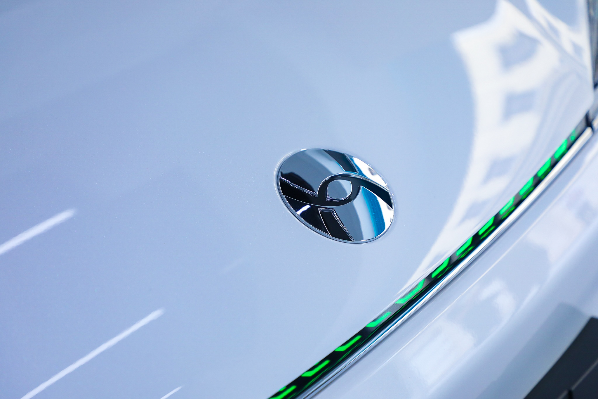 HYCAN 007充电状态.jpg HYCAN 007充电状态.jpg