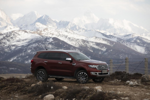 改变不止一点点 福特撼路者助力登山队登顶珠峰