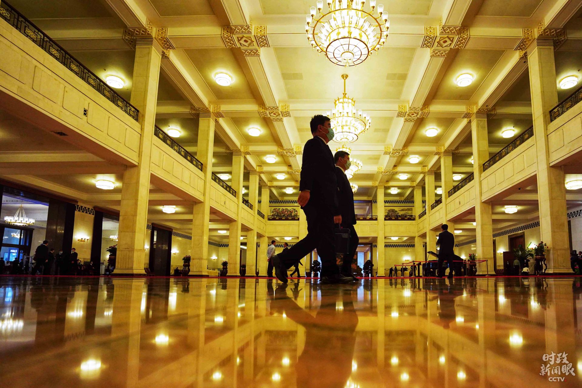 时政新闻眼丨特殊时期的全国两会,诞生了这些新变化