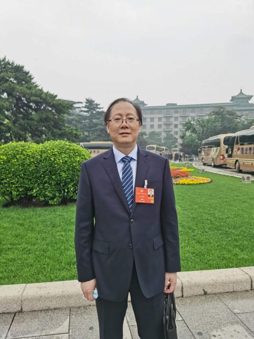 李克明