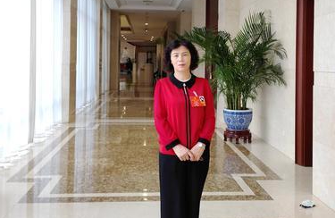 冯艳丽代表:通过人才交流实现互学互鉴互长