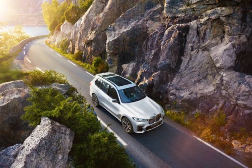 向辽阔出发,BMW X7《阔境人生》震撼开启