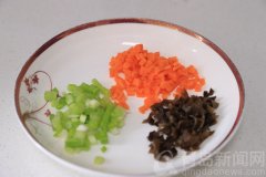 海鲜的美味遇上鸡蛋的滑嫩 文蛤蒸水蛋是这样做