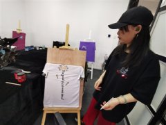 成都：公司有难不裁员不降薪 员工上网卖T恤要和老板一起扛