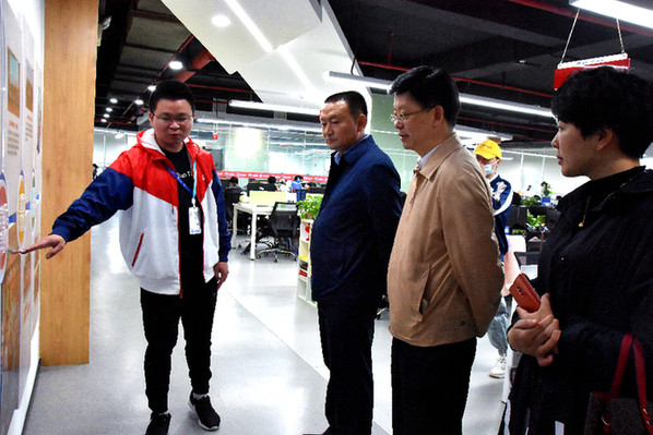 瓮安县委统战部一行到南明区考察，深化交流互