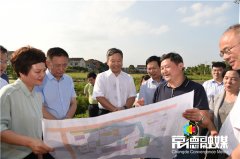 曹立军调研市农科院、常德国家农业科技园区时