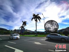 马尼拉“解封”：获准运营行业有序开启 市民自