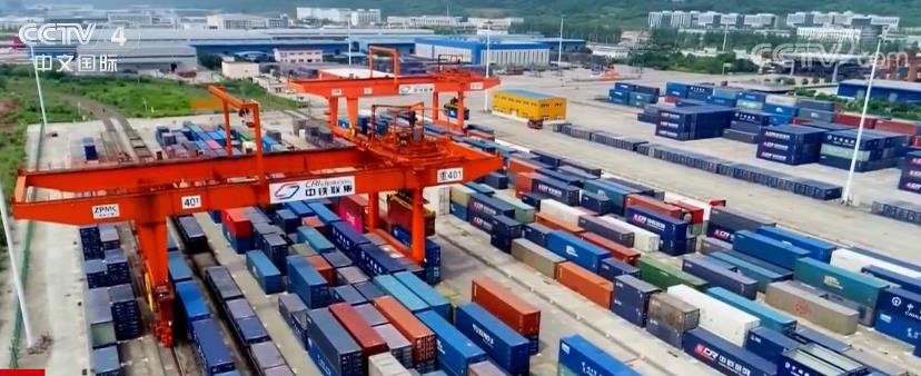 新闻观察：多措并举稳外贸基本盘 一系列实招硬