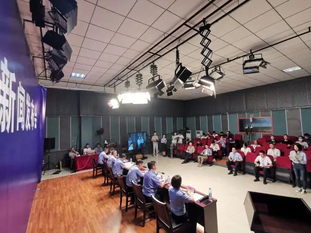 来真的！江西35名公安局长参加重大案件新闻发布会演练