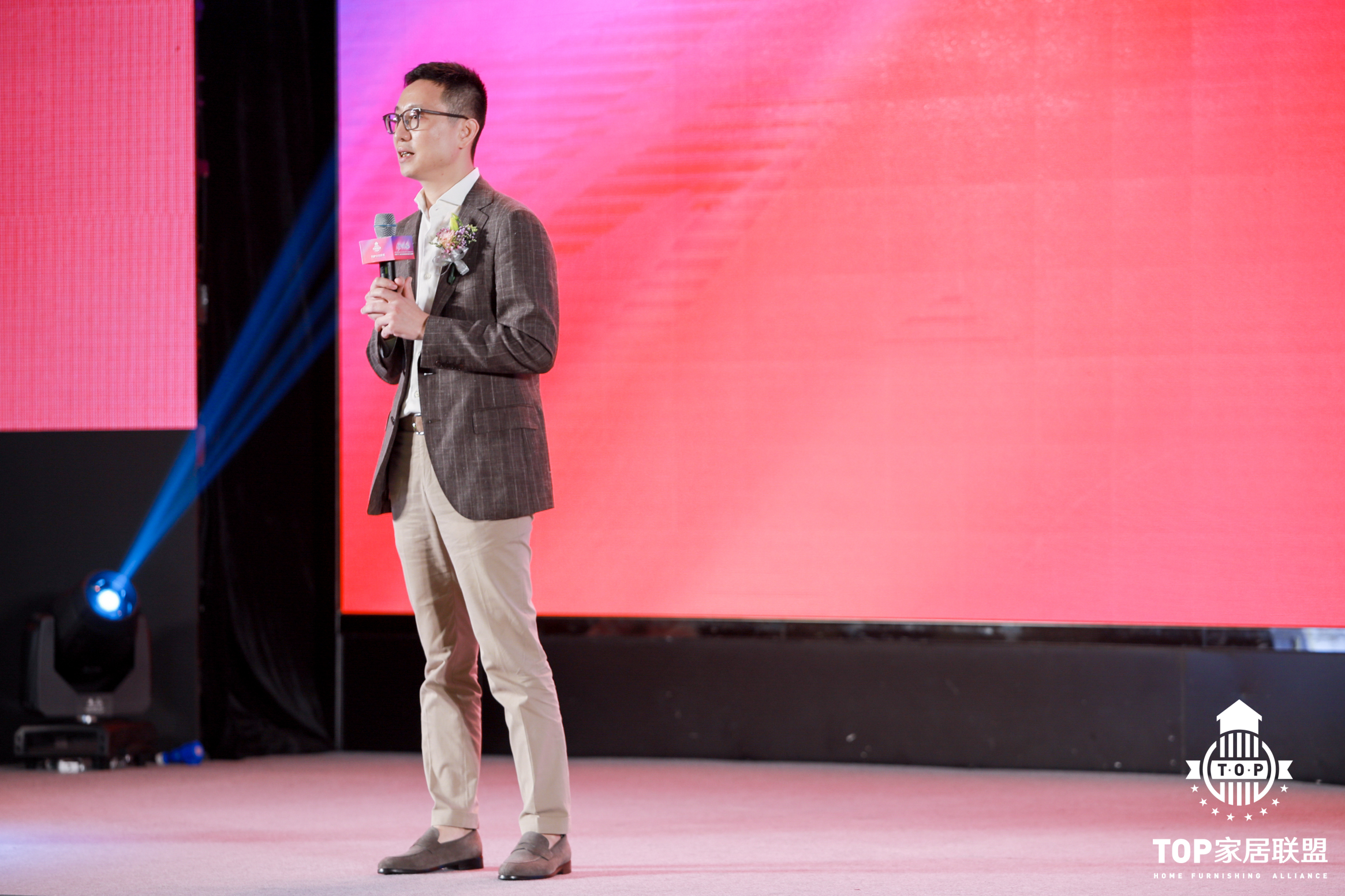 TOP家居联盟正式发布 | 一场高峰论坛掀起中国泛家居行业新的发展浪潮
