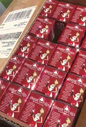 “笑里藏刀”何时了 多重身份导致笑气监管存在