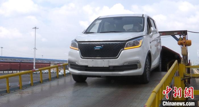 哈铁运输商品汽车2.6万辆 助力汽车行业回暖